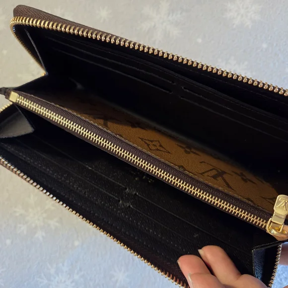 Louis Vuitton Reverse Monogram Clémence Wallet - Picture 9 of 10
